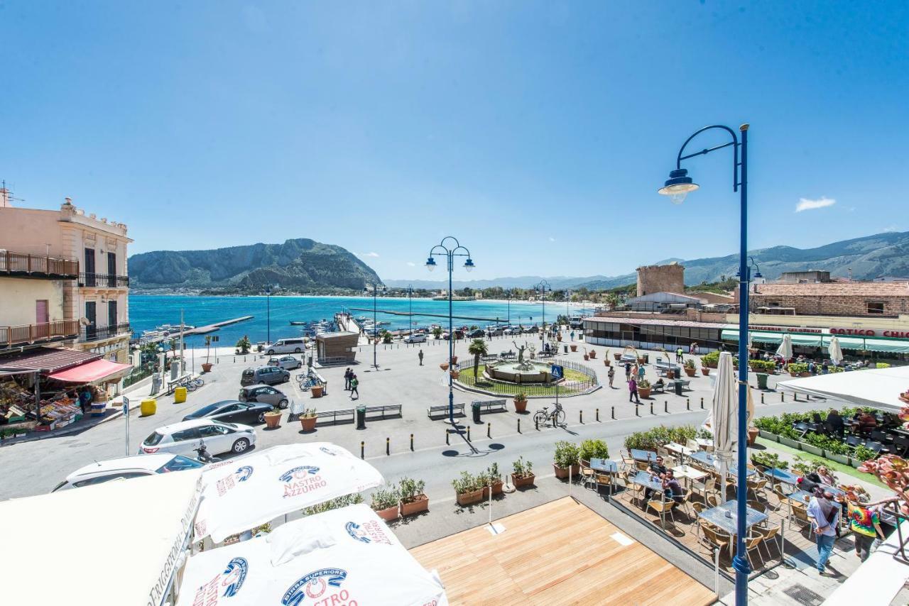 Casetta Vista Mare In Piazza A Mondello Palermo Dış mekan fotoğraf