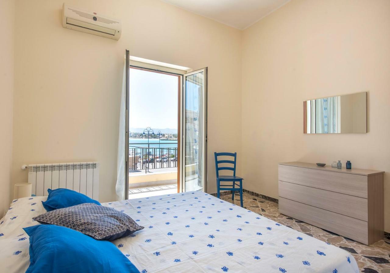 Casetta Vista Mare In Piazza A Mondello Palermo Dış mekan fotoğraf