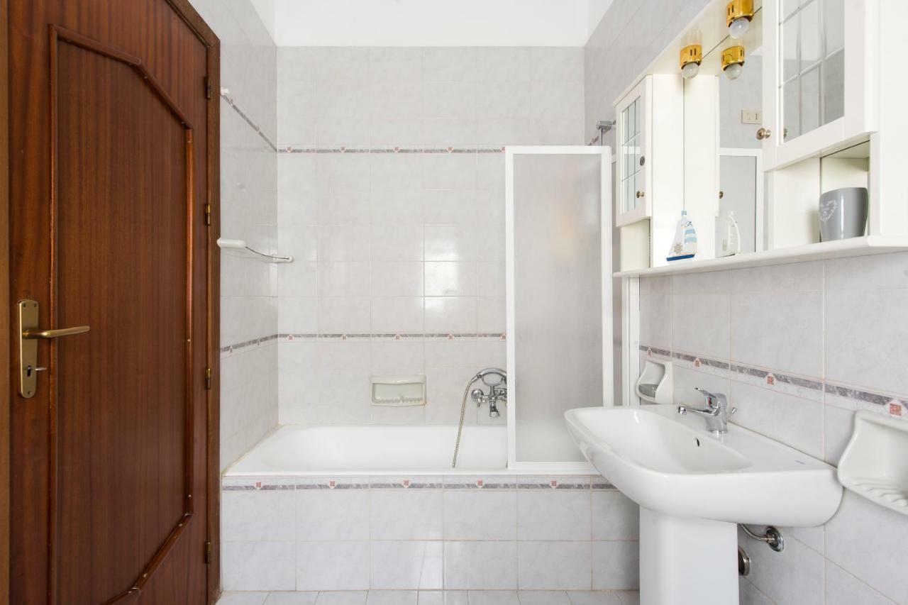 Casetta Vista Mare In Piazza A Mondello Palermo Dış mekan fotoğraf