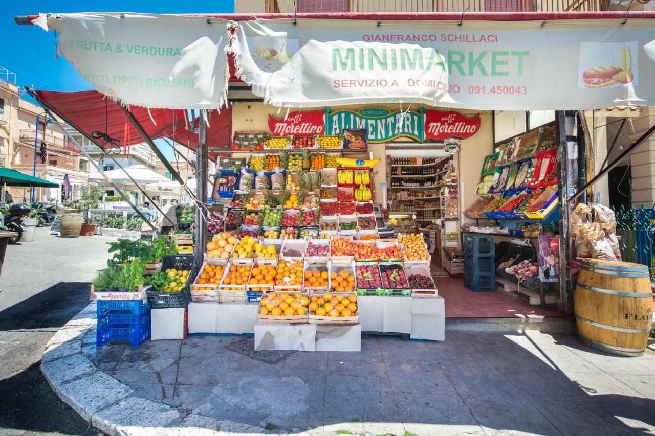 Casetta Vista Mare In Piazza A Mondello Palermo Dış mekan fotoğraf